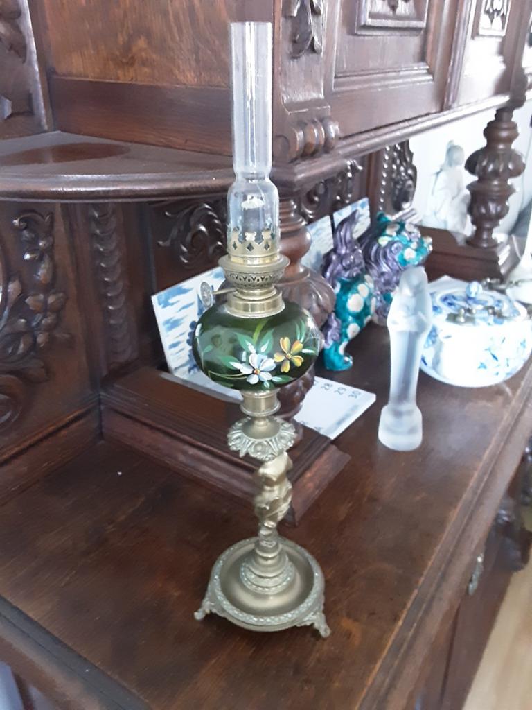 Antieke olielamp met cherubijn en bloemmotief, Ophalen of Verzenden