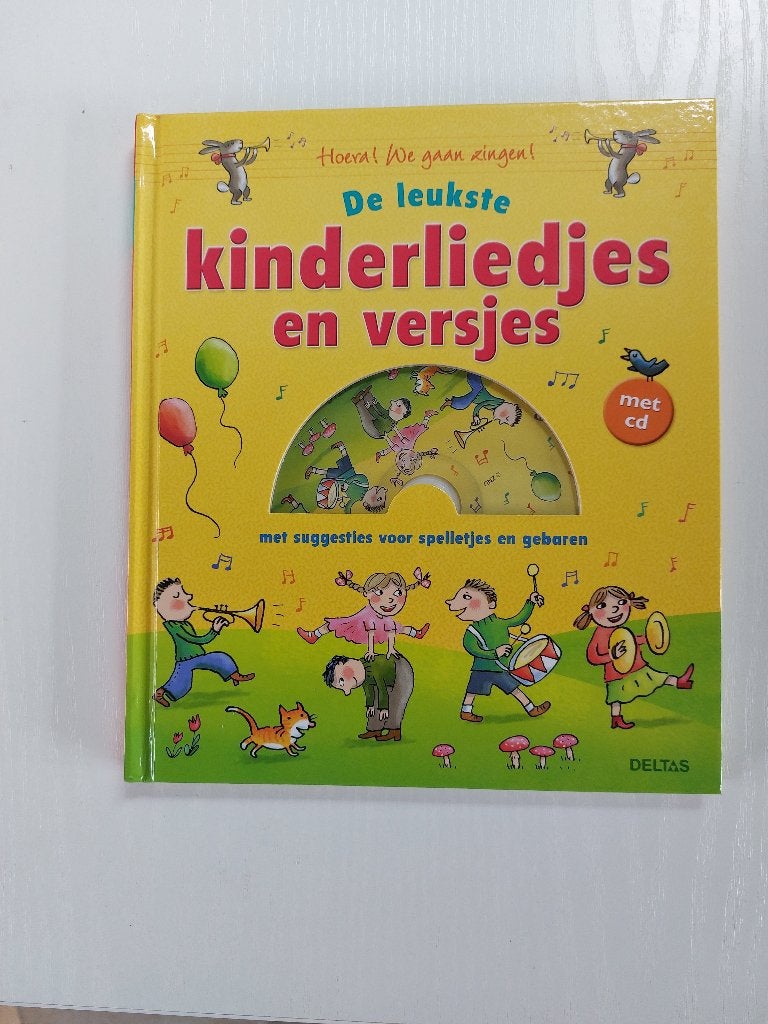 boek De leukste kinderliedjes en versjes met CD, (54) lees, Fictie algemeen, Jongen of Meisje, Ophalen of Verzenden, 4 jaar