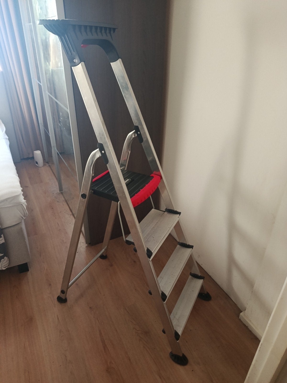 Altrex Ladder 4 treden, Ophalen