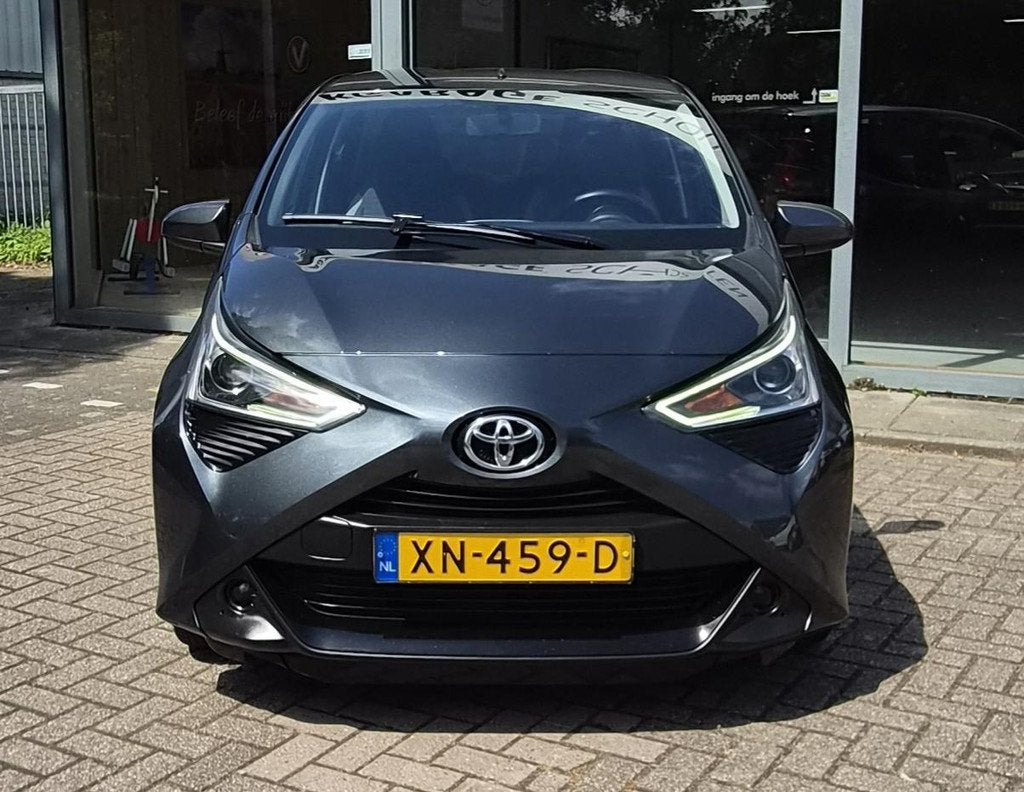 Toyota Aygo 1.0 VVT-i X-Play, Stof, Gebruikt, Euro 6, Elektrische ramen