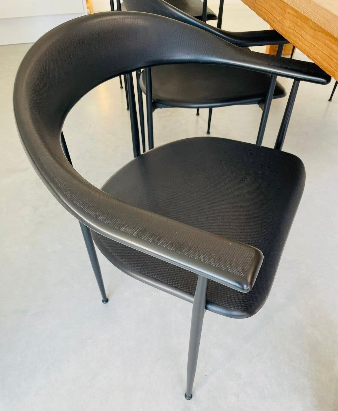 Set van 4 FASEM P40 stoelen by Giancarlo Vegni, Ophalen, Zwart, Zo goed als nieuw, Vier