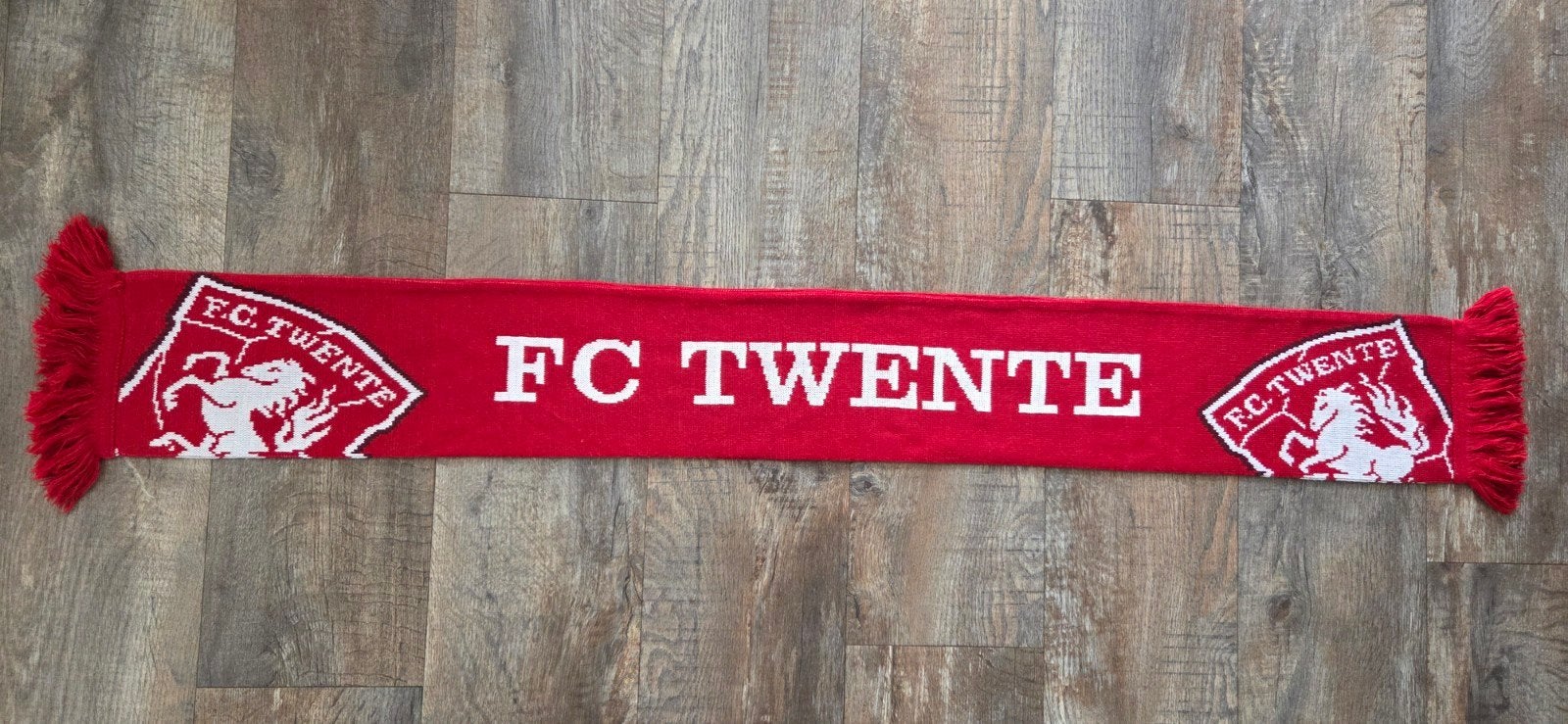 Sjaal FC Twente, Verzamelen, Ophalen of Verzenden, Zo goed als nieuw, F.C. Twente, Vaantje of Sjaal