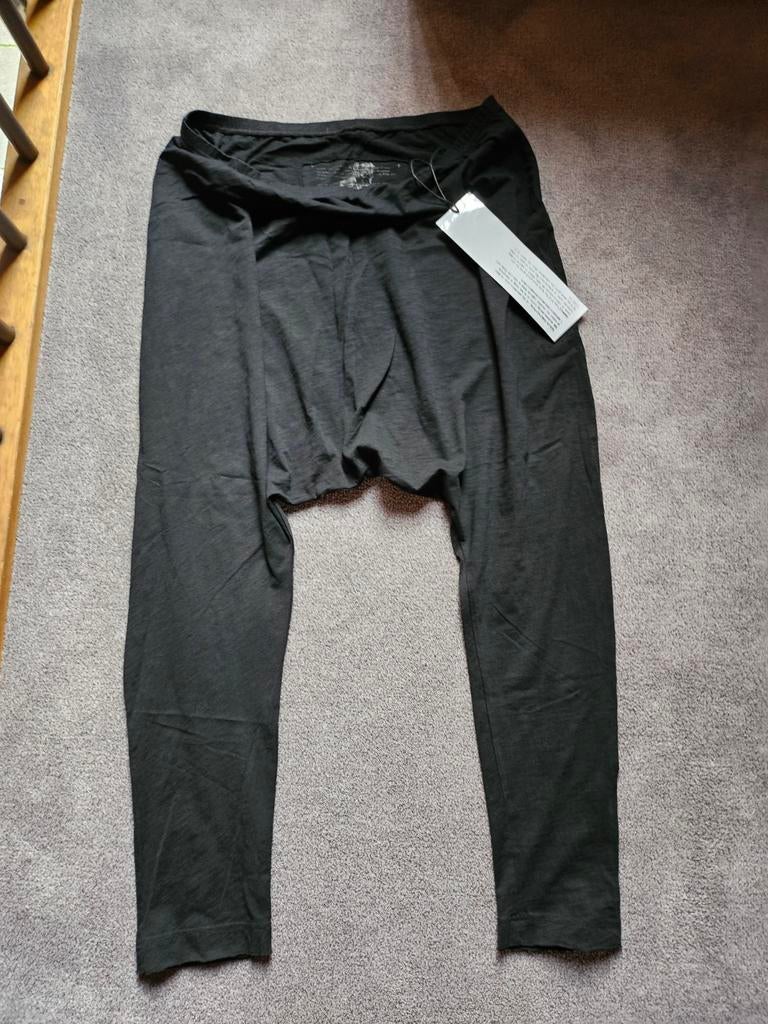 Zwarte broekje met laagkruis, Rundholz, mt XL, Ophalen of Verzenden, Zwart