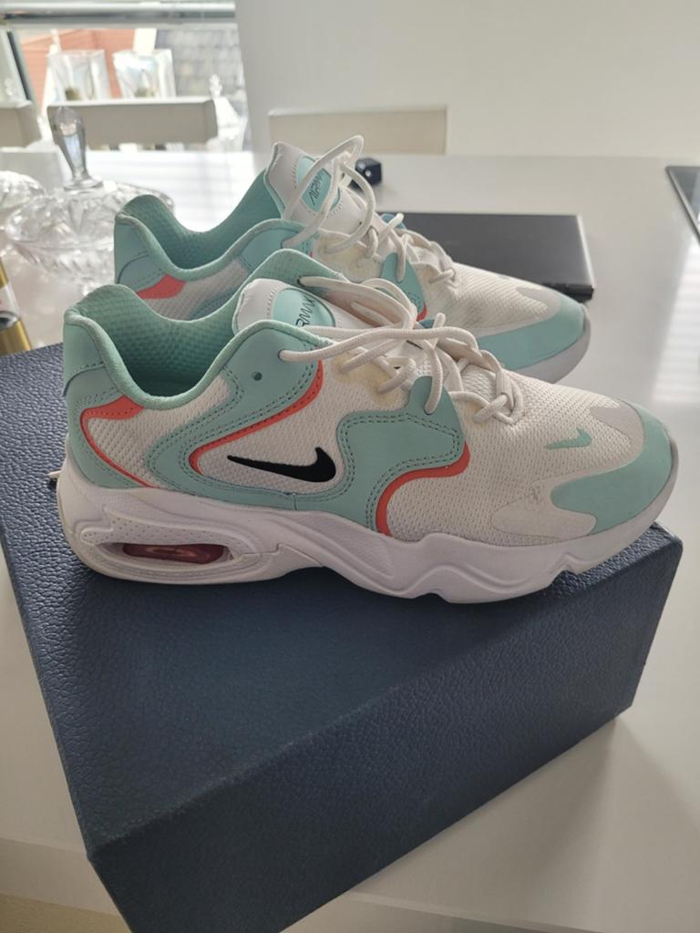 Nike airmax maat 38 origineel, Sport en Fitness, Volleybal, Ophalen of Verzenden, Zo goed als nieuw, Schoenen