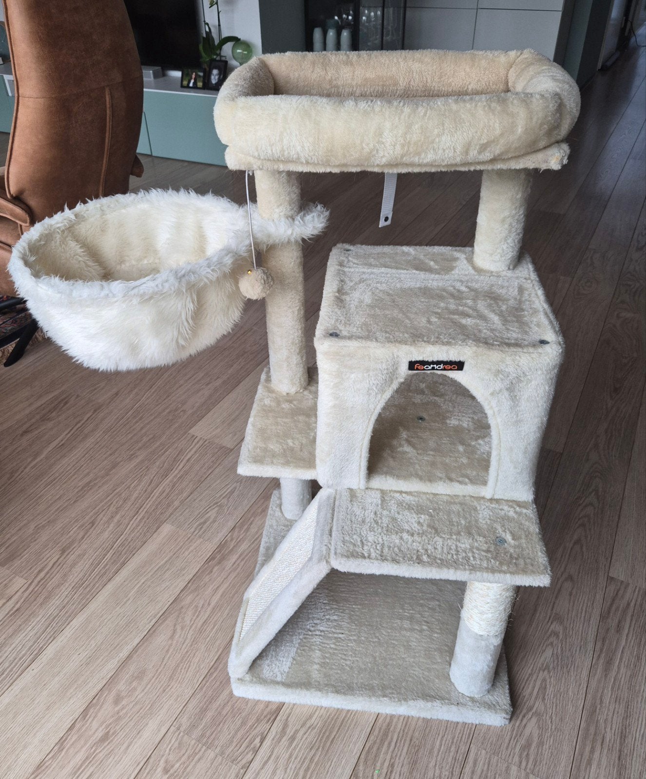 Kattenkrabpaal met groot platform, Dieren en Toebehoren, Ophalen, Zo goed als nieuw, Krabpaal