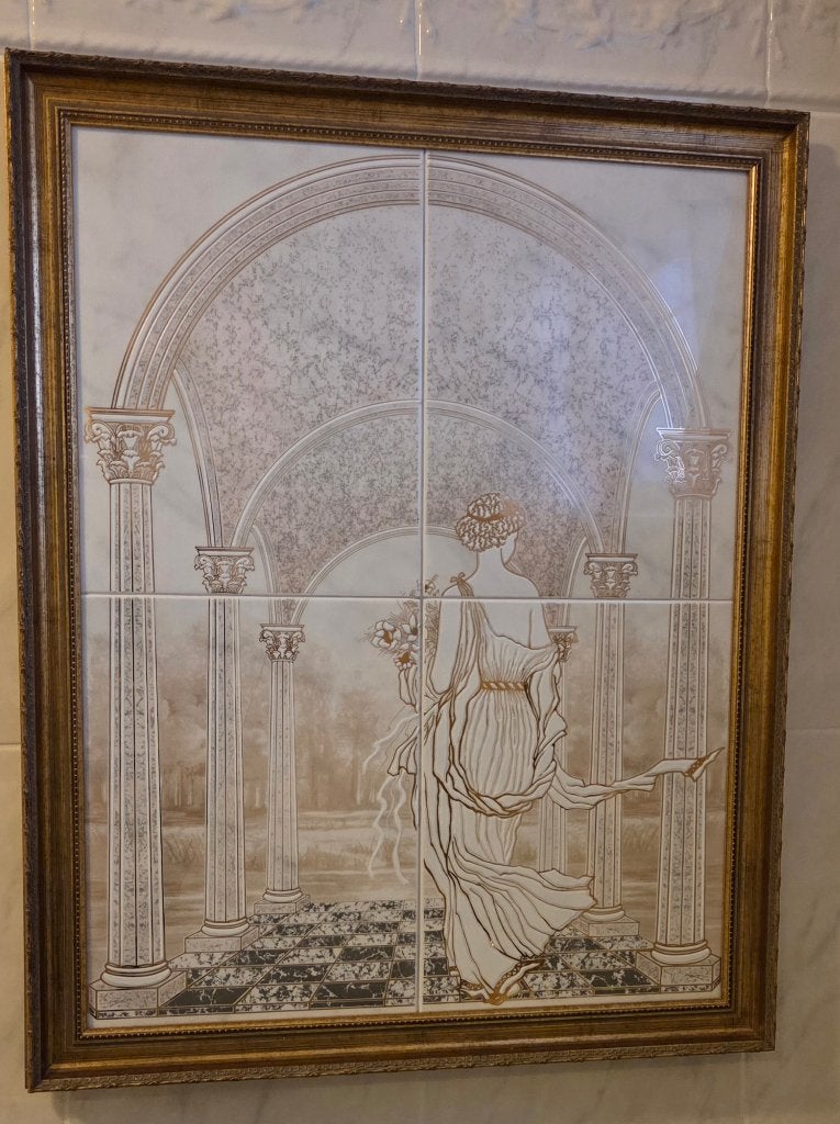 Gouden lijst, tegeltableau van vrouw, br 72,5 - h 80 -d 4 cm, Ophalen, Zo goed als nieuw, Overige materialen