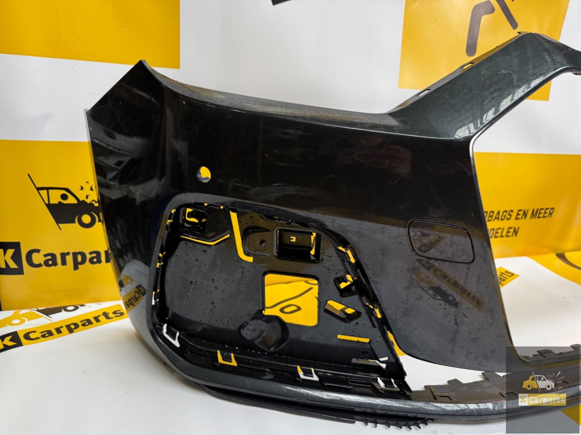 Voorbumper Audi A1 82A S-Line Origineel Bumper 82A807437, Gebruikt, Voor, AUDI AG, Auto-Union-Strasse 1
85045  Ingolstadt, DE