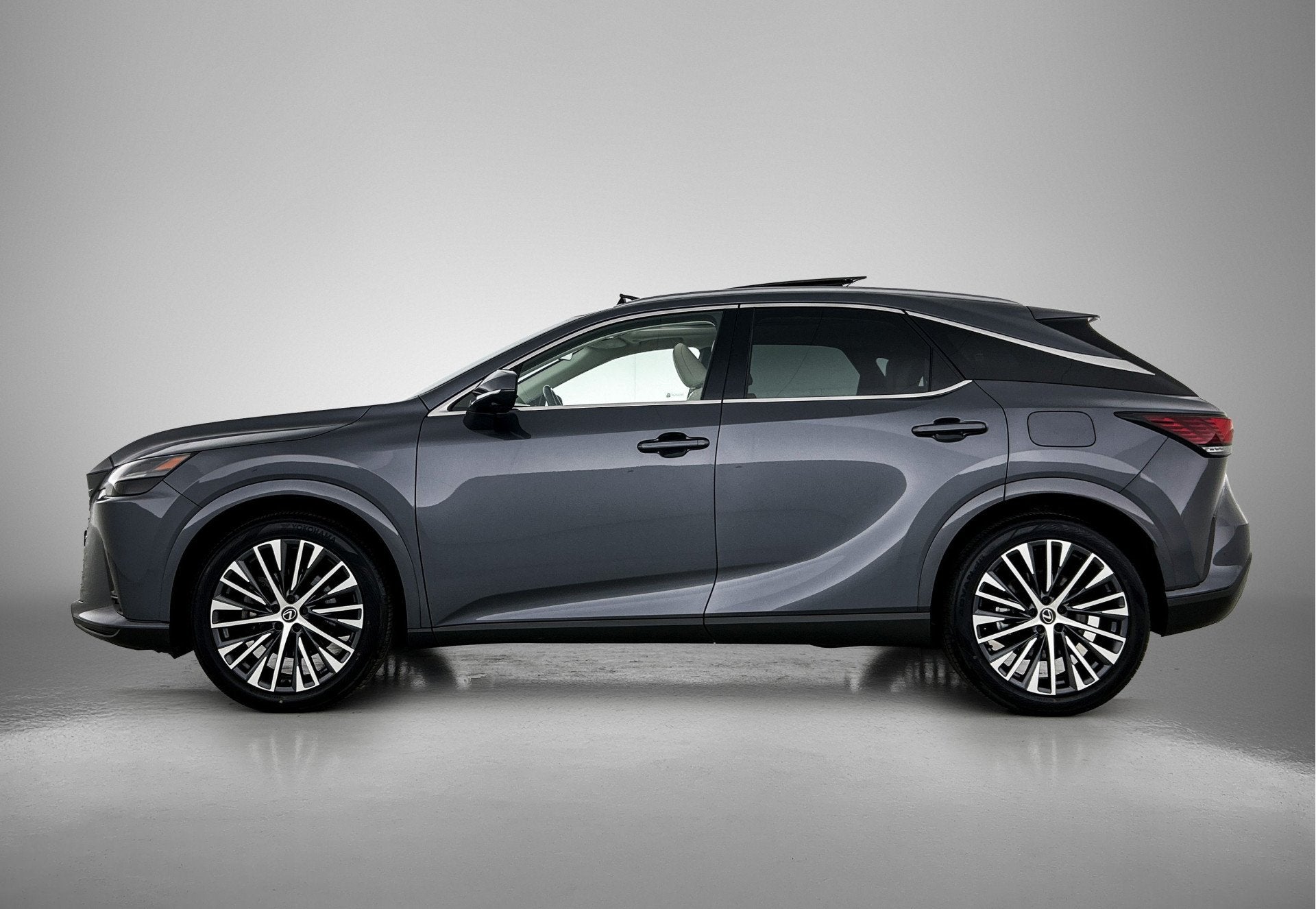 Lexus RX 450h+ Plug-in Hybrid Executive Line | Dealer onderh, Auto's, Automaat, Gebruikt, 4 cilinders, Bedrijf