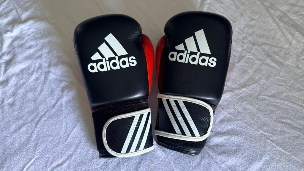 Box handschoenen en scheenbeschermers, Sport en Fitness, Maat XS of kleiner, Ophalen, Zo goed als nieuw, Overige