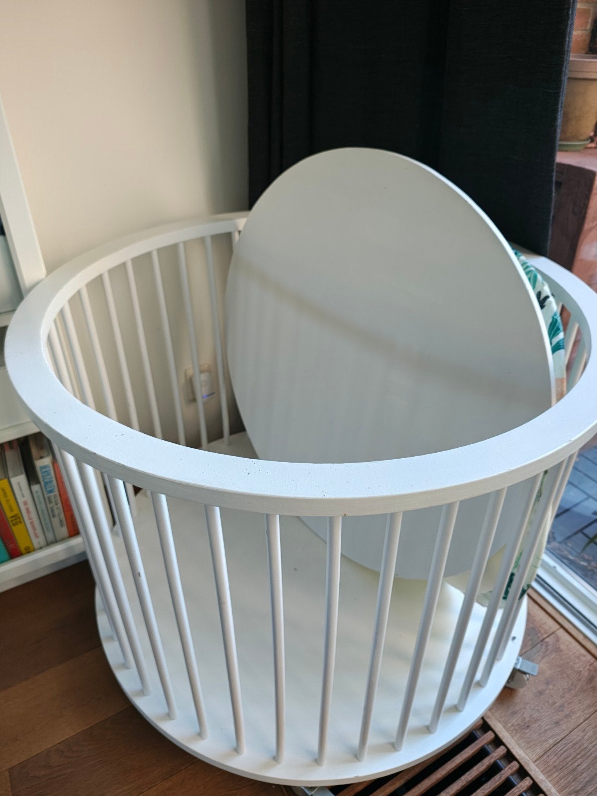Stokke Sleepi Mini Wieg - Wit, Ophalen, Gebruikt, Wieg