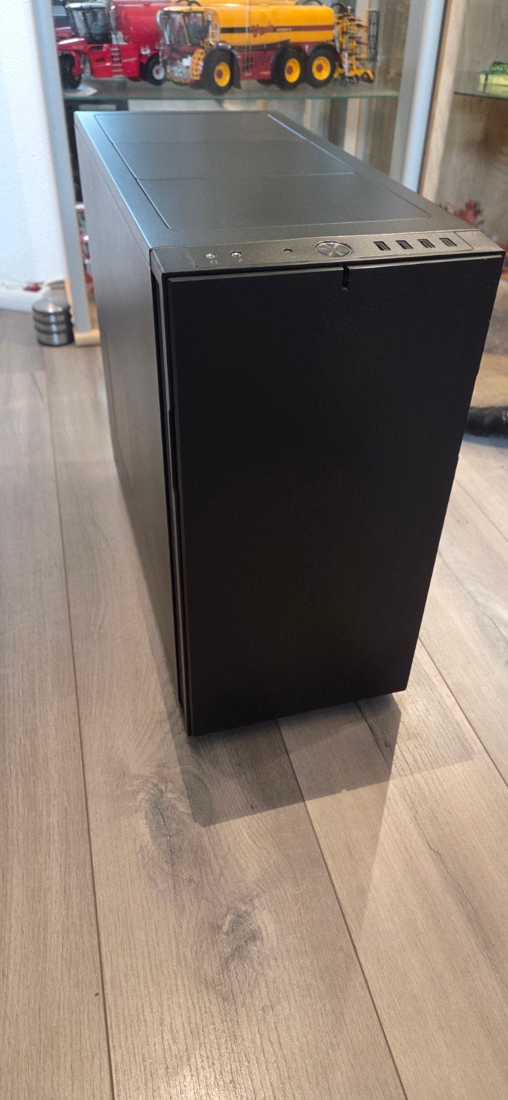 Fractal design r5, Computers en Software, Computerbehuizingen, Ophalen, Zo goed als nieuw