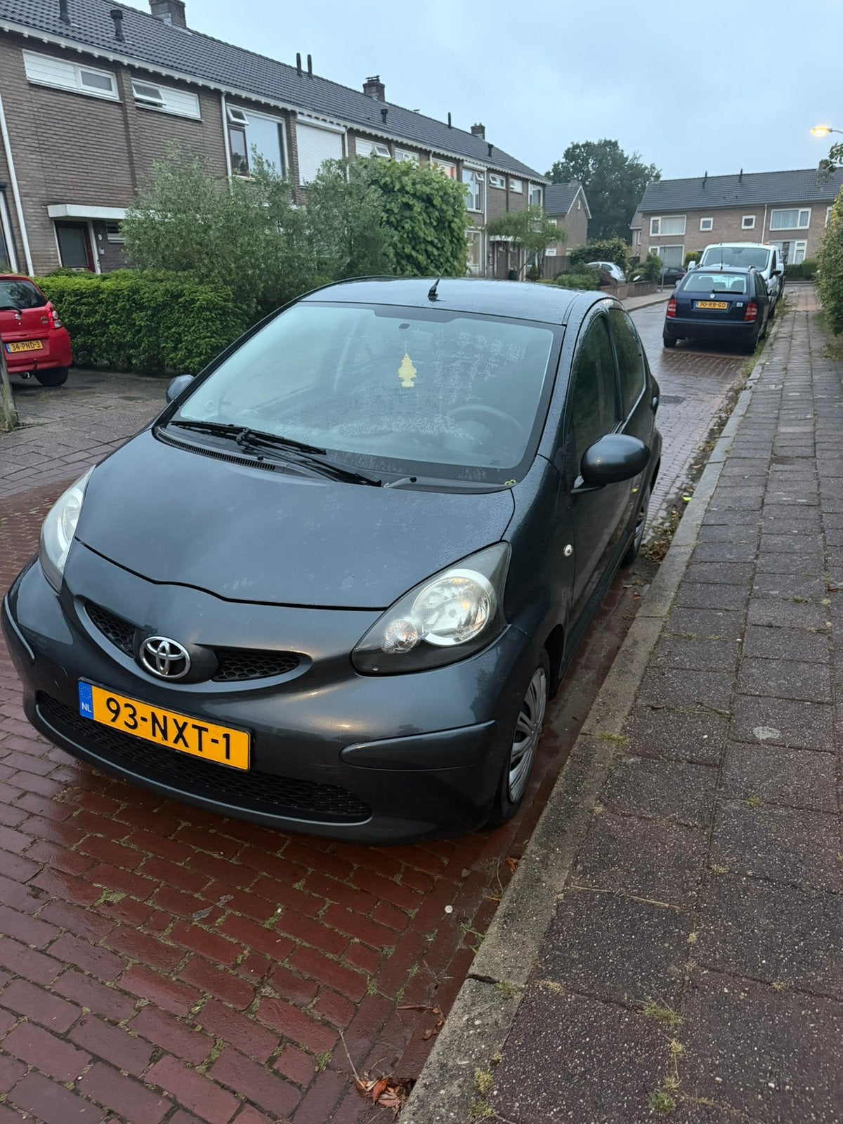 Toyota Aygo 1.0 12V Vvt-i 5DRS 2005 Grijs, Auto's, Voorwielaandrijving, 4 stoelen, 68 pk, Handgeschakeld