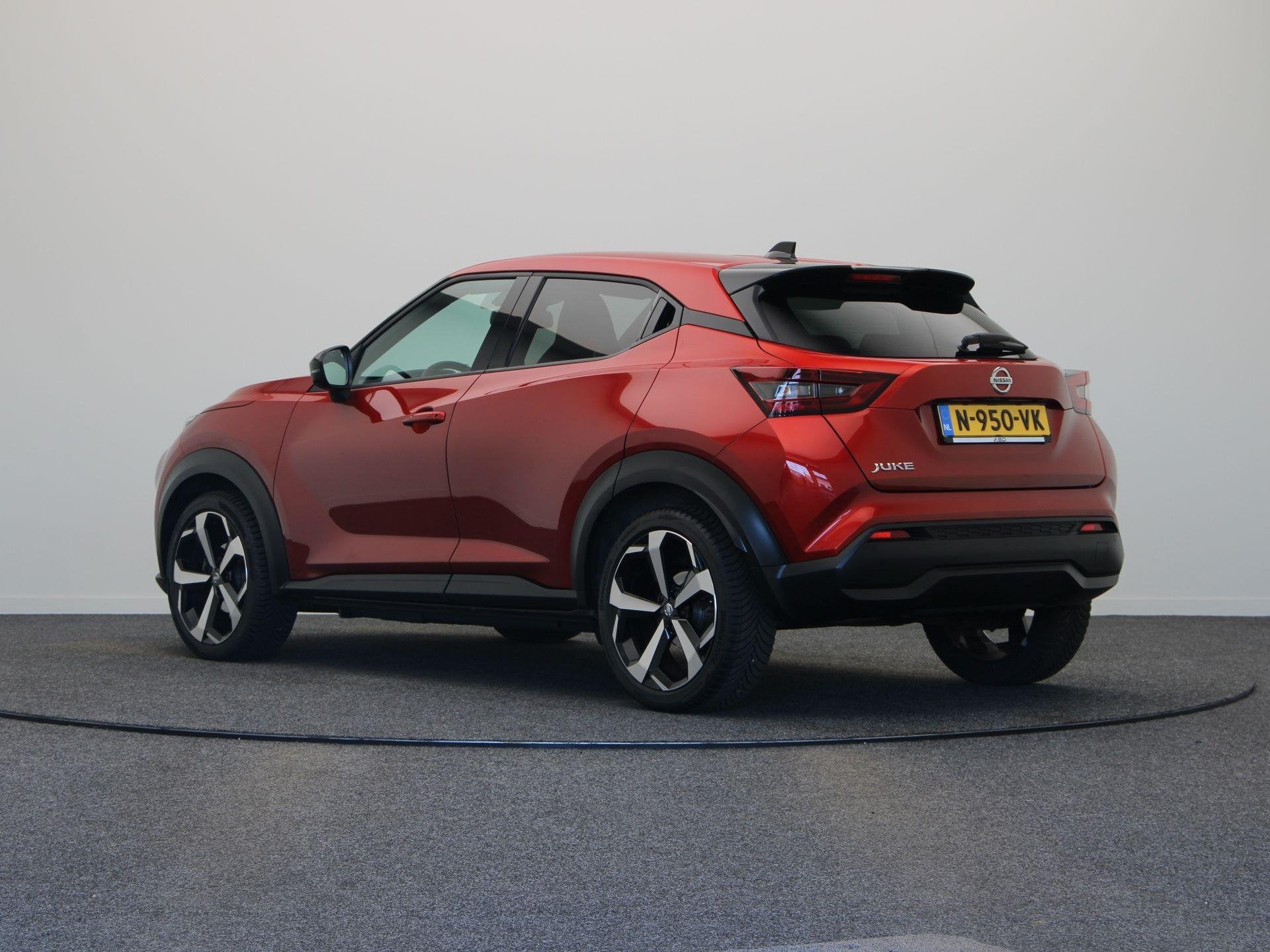 Nissan Juke 1.0 DIG-T Tekna | All Season Banden | Rondomzich, Dealer onderhouden, Euro 6, Leder en Stof, Origineel Nederlands