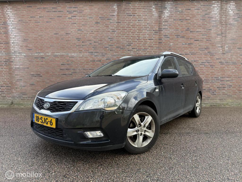 Kia cee'd Sporty Wagon 1.4 CVVT X-ecutive|Nap|Navi|Trekhaak, Auto's, Kia, Voorwielaandrijving, Euro 5, Gebruikt, 4 cilinders