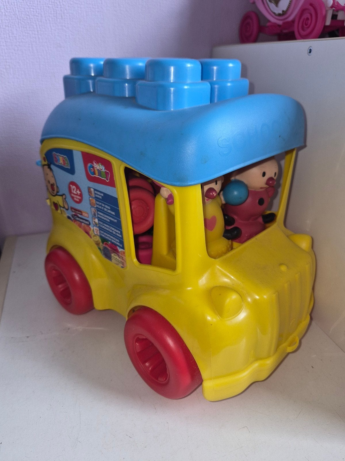 bumba Bus met blokken en figuurtjes, Ophalen