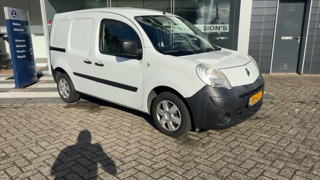 Renault Kangoo Express 1.6-16V Automaat Marge Invalide auto, Auto's, Automaat, Gebruikt, Zwart, 4 cilinders