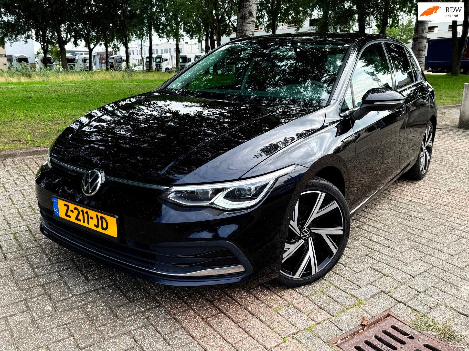 Volkswagen Golf 1.5 eTSI Style IQ light, Auto's, 4 cilinders, 150 pk, Zwart, Bedrijf