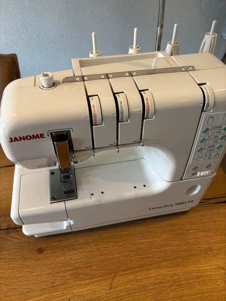 Janome CoverPro 1000CPX Coverlockmachine, Hobby en Vrije tijd, Ophalen, Zo goed als nieuw, Lockmachine, Janome