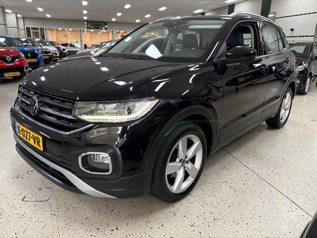 Volkswagen T-CROSS 1.0 TSI Navigatie App Apple Android Half, T-Cross, Gebruikt, Met garantie (alle), Zwart