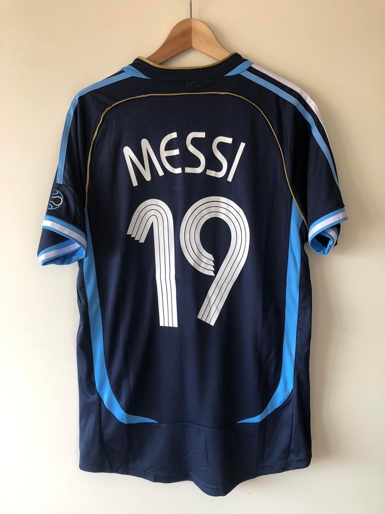 Messi Argentinië retro voetbalshirt maat L, Ophalen of Verzenden, Zo goed als nieuw, Shirt