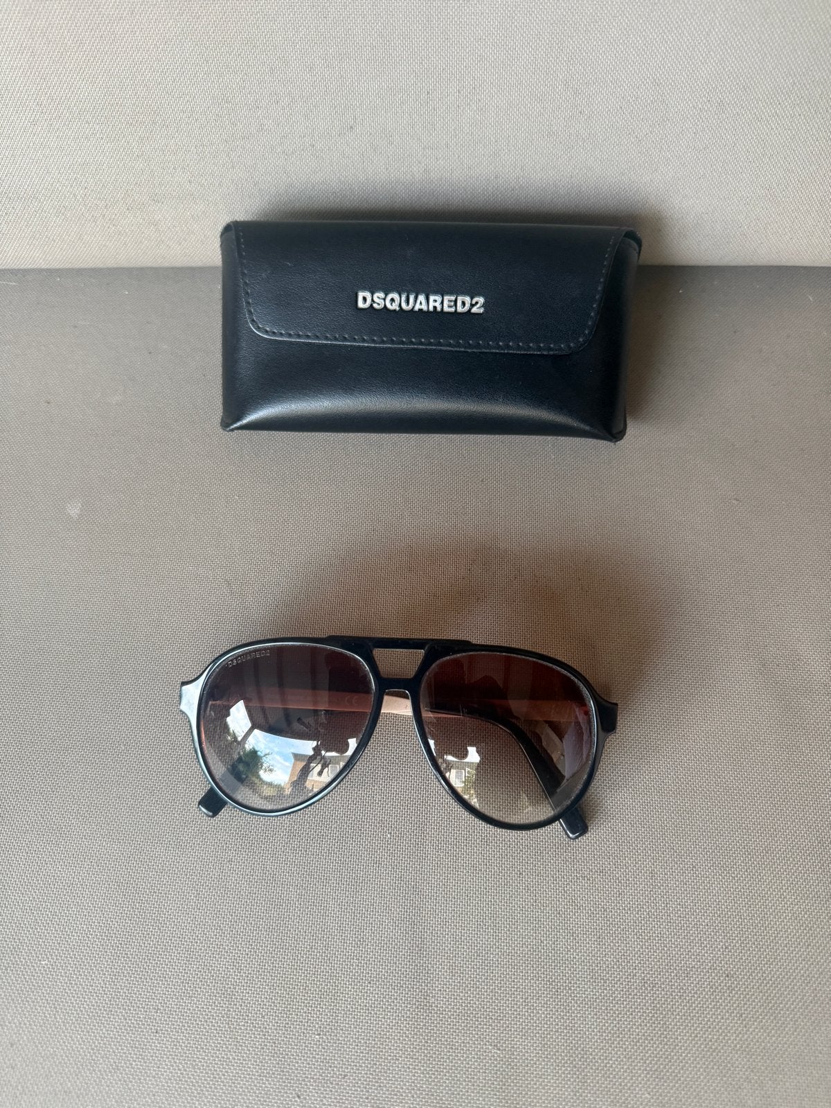 Originele Dsquared Zonnebril - Zo goed als nieuw, Ophalen of Verzenden, Zo goed als nieuw, Zonnebril, Overige merken