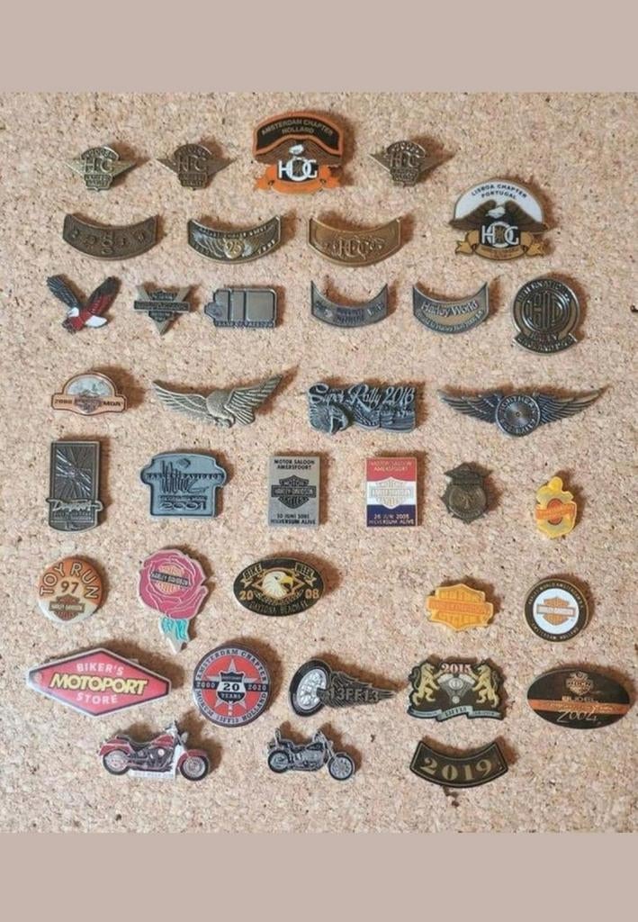 38 Harley Davidson Pins, Ophalen of Verzenden, Transport