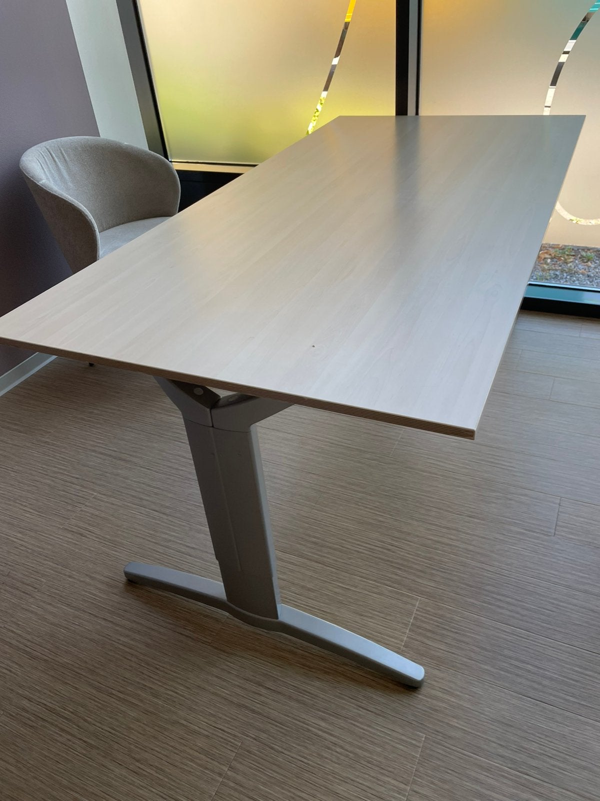 Bureau, Ophalen, Zo goed als nieuw