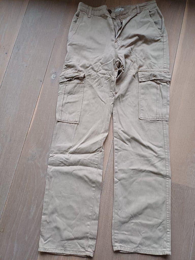 Stradivarius cargobroek beige maat 36, Kleding | Dames, Beige, Ophalen of Verzenden, Zo goed als nieuw, Maat 36 (S)