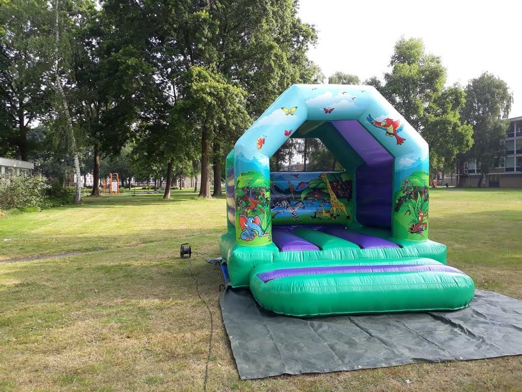 Springkussen Jungle TE HUUR, Ophalen of Verzenden, Zo goed als nieuw, Overige