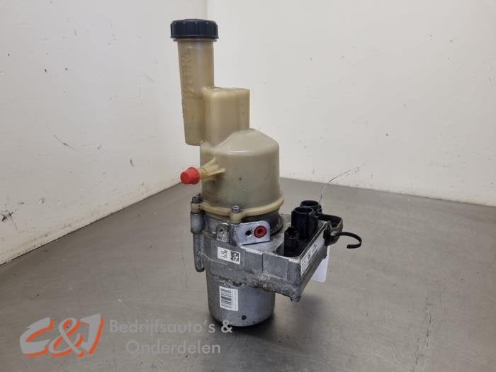 Stuurbekrachtiging Pomp van een Peugeot Expert, Gebruikt, -, -, Ophalen of Verzenden