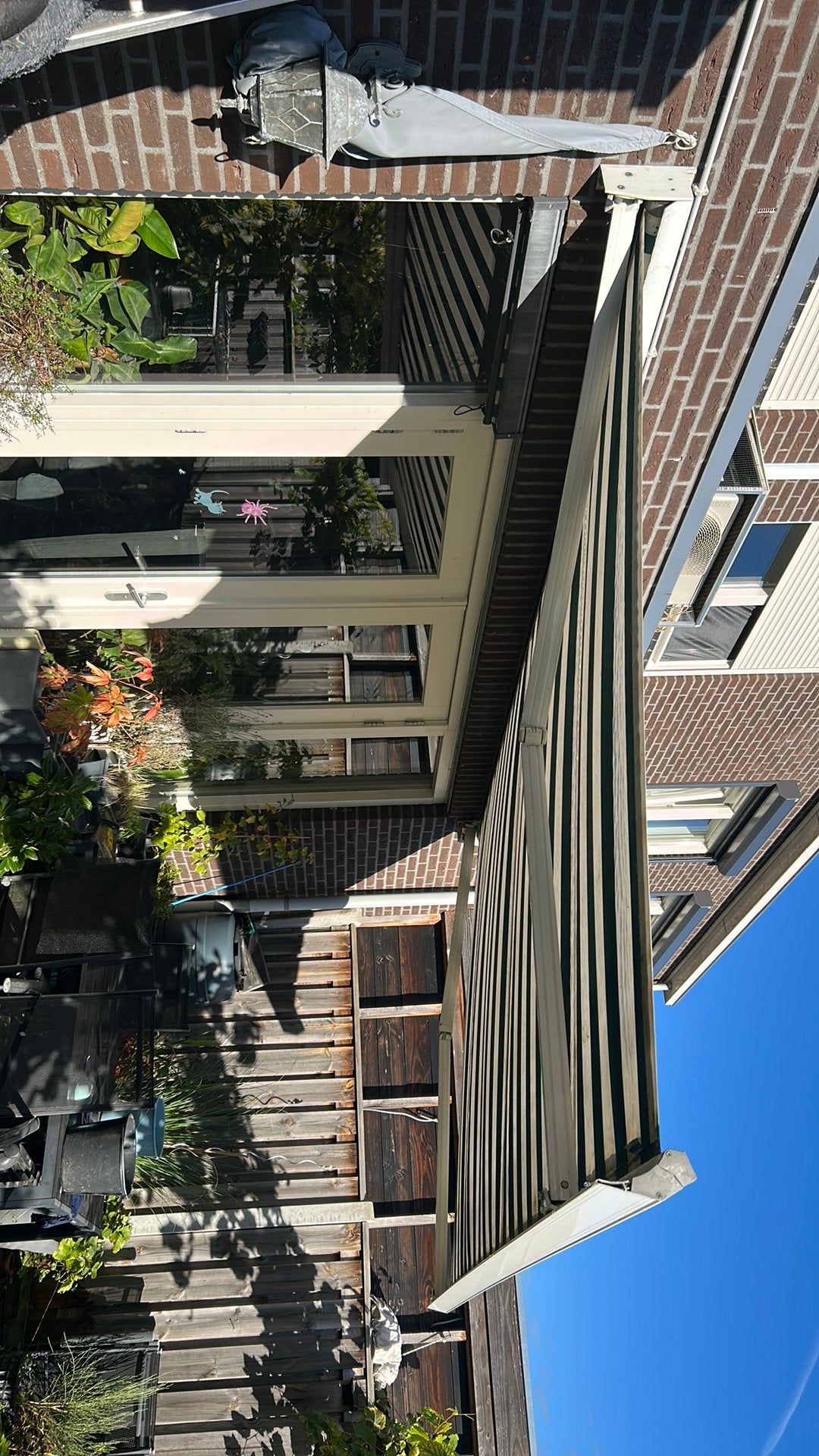 Zonnescherm , vanwege aanbouw overbodig, Ophalen, Gebruikt, Elektrisch, 150 tot 300 cm