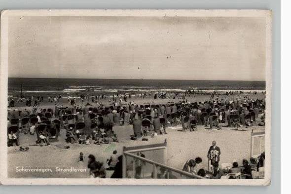 Scheveningen Strandleven st 1948 uitg J. v.d. Hoek