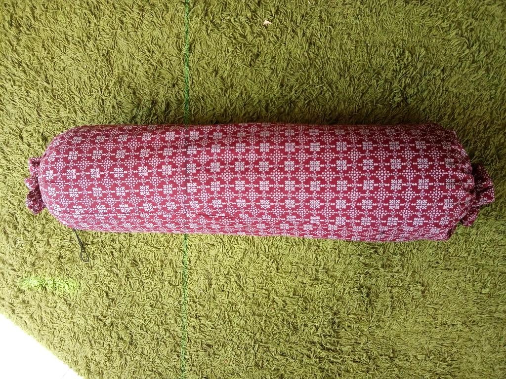 Guling - Indonesisch cilinder kussen, batik bordeaux rood, Ophalen, Oosters, Rood, Zo goed als nieuw