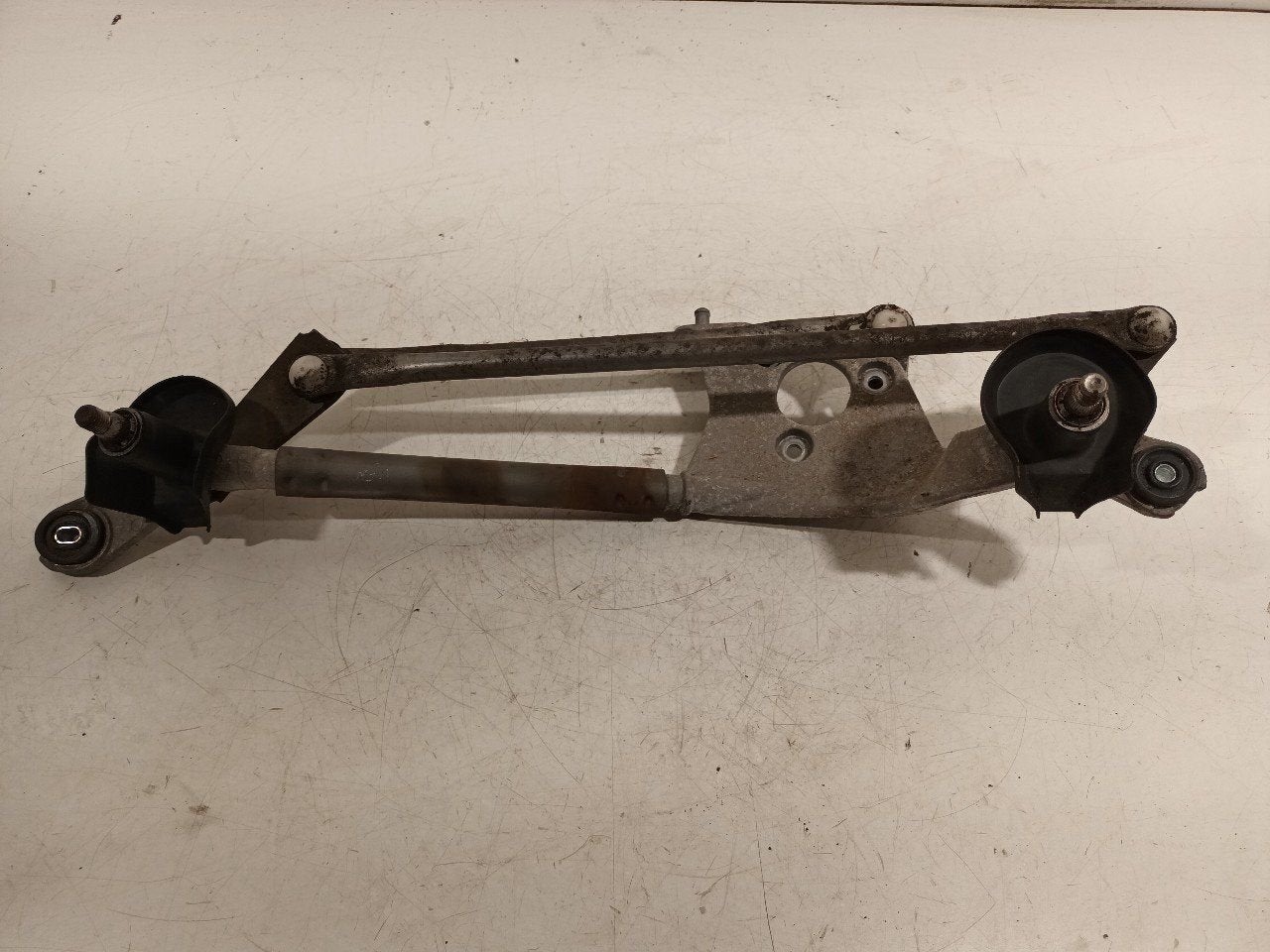 Ruitenwisser mechaniek voor Toyota Yaris, Onderdelen@venauto.nl, Van der Ven Autorecycling B.V., Gebruikt, Ettenseweg 76, 4706 PB Roosendaal, The Netherlands