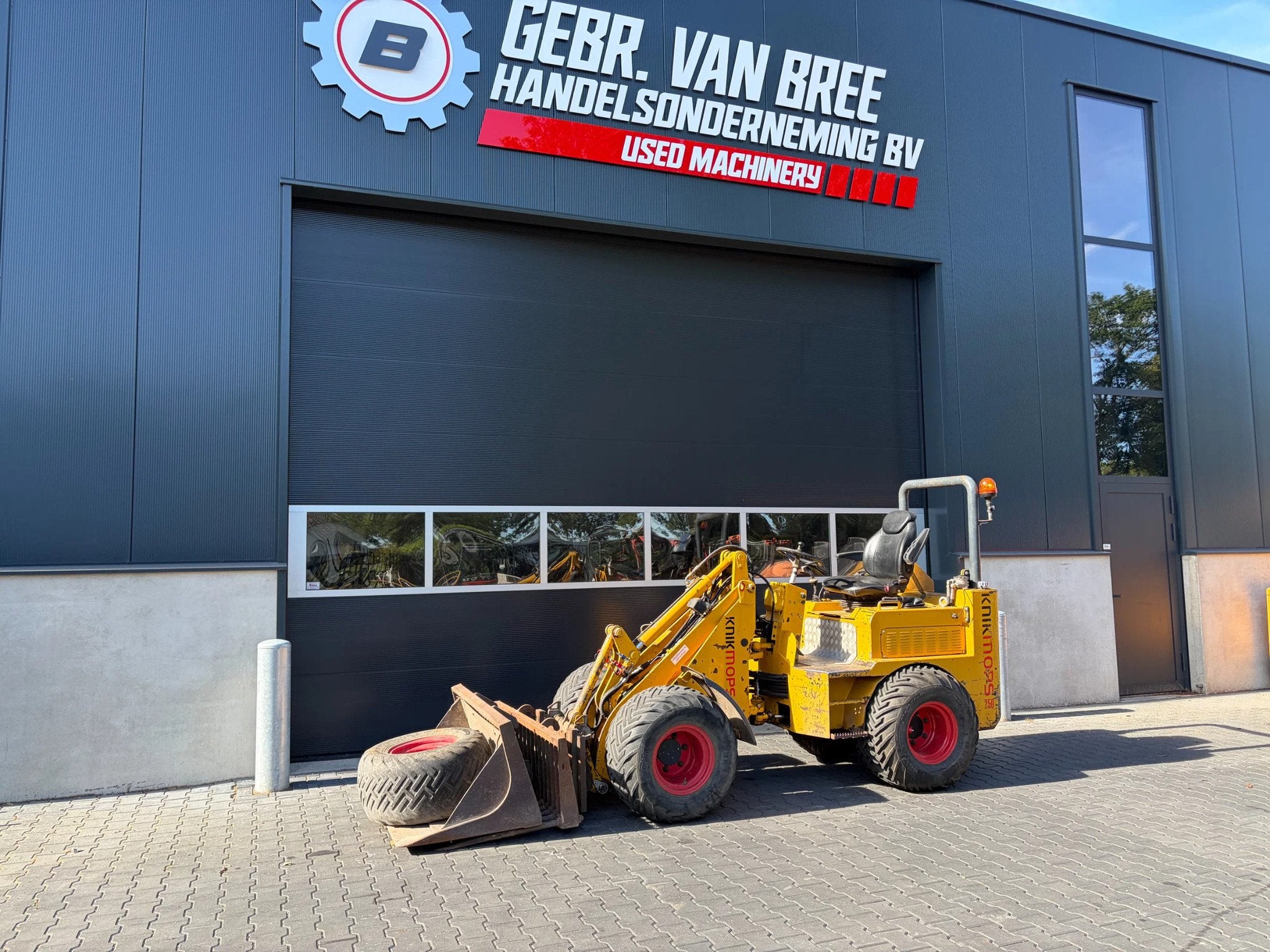 Knikmops 250 minishovel/shovel (bj 2010), Zakelijke goederen, Wiellader of Shovel