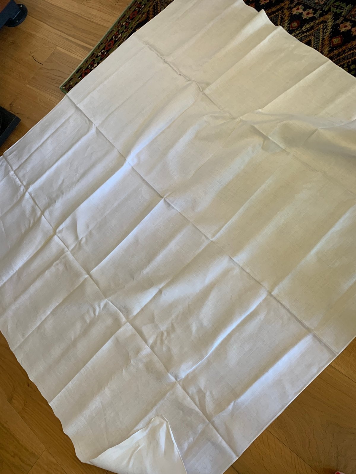 Antiek wit damast tafelkleed met Jugendstil jacquard motief, Verzenden