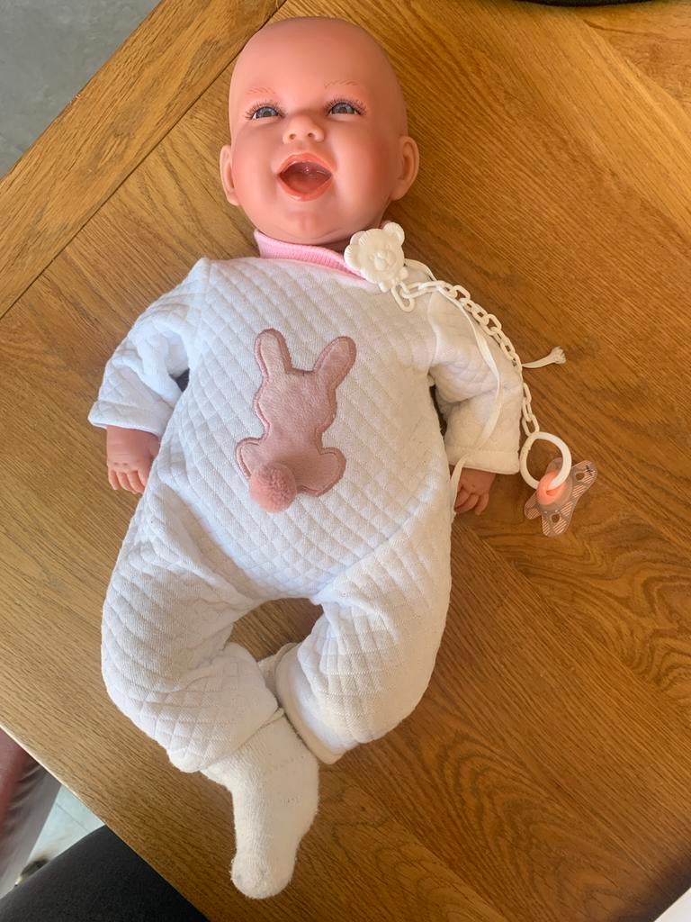 Lliorens levensechte babypop met geluid, Ophalen of Verzenden, Zo goed als nieuw, Babypop