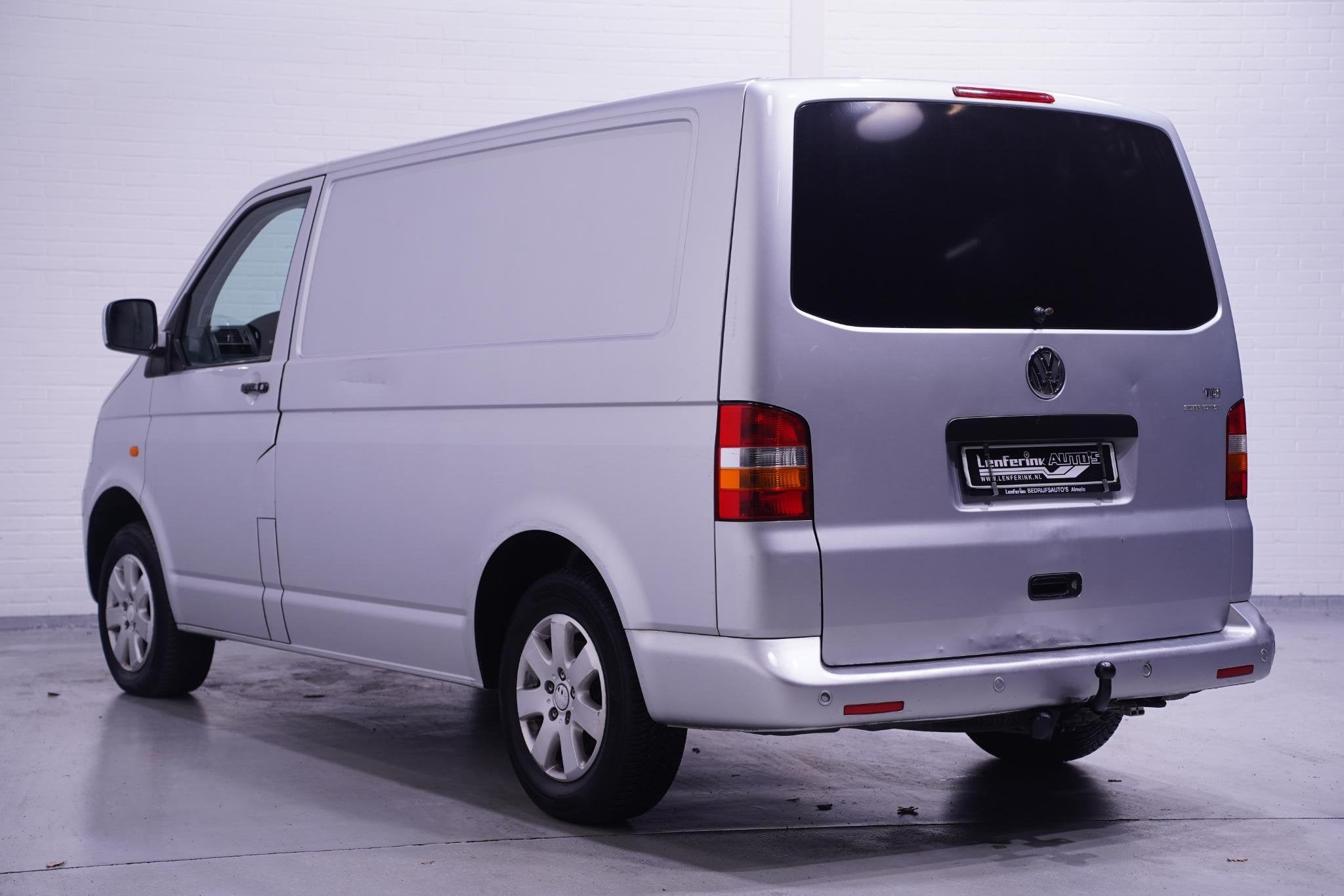 Volkswagen Transporter 2.5 TDI 130 pk 5 Cilinder, Youngtimer, Voorwielaandrijving, Stof, Gebruikt, Volkswagen
