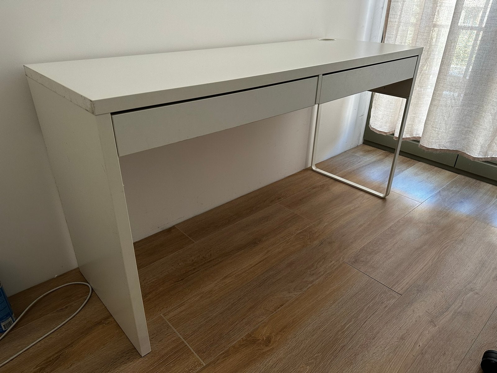 IKEA Micke bureau wit 142x50 cm met ruime lades, Ophalen, Gebruikt, Met lades, IKEA