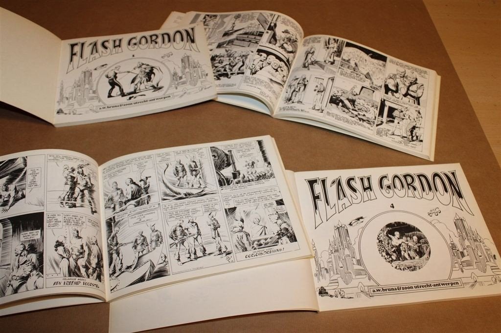 Flash Gordon 1 t/m 4 — Alex Raymond 1972-1973, Eén stripboek, Ophalen of Verzenden, Gelezen