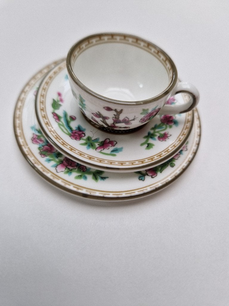 Coalport miniatuur kop en schotel + bordje Indian Tree Trio, Ophalen of Verzenden