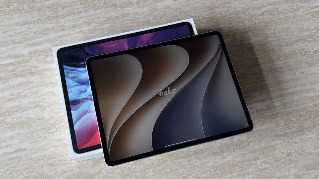 iPad Pro 12.9-inch , + Apple Magic Keyboard & iPadOS 27, Computers en Software, Apple iPad, 12 inch, Ophalen of Verzenden, Zo goed als nieuw