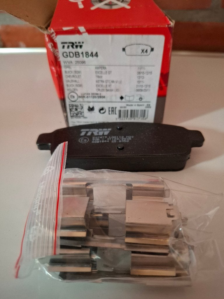TRW GDB1844 remblok-set, Ophalen of Verzenden, Nieuw, Chevrolet