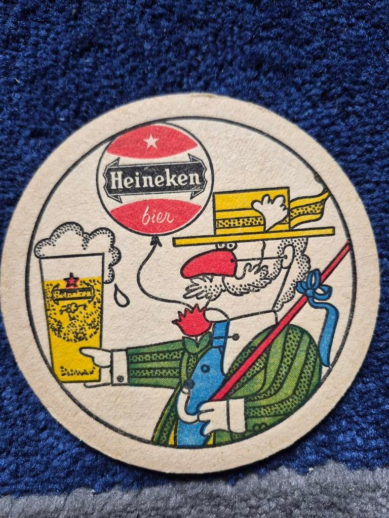 Vintage Heineken Carnaval Bierviltje - Uniek Design, Ophalen of Verzenden, Gebruikt, Gebruiksvoorwerp