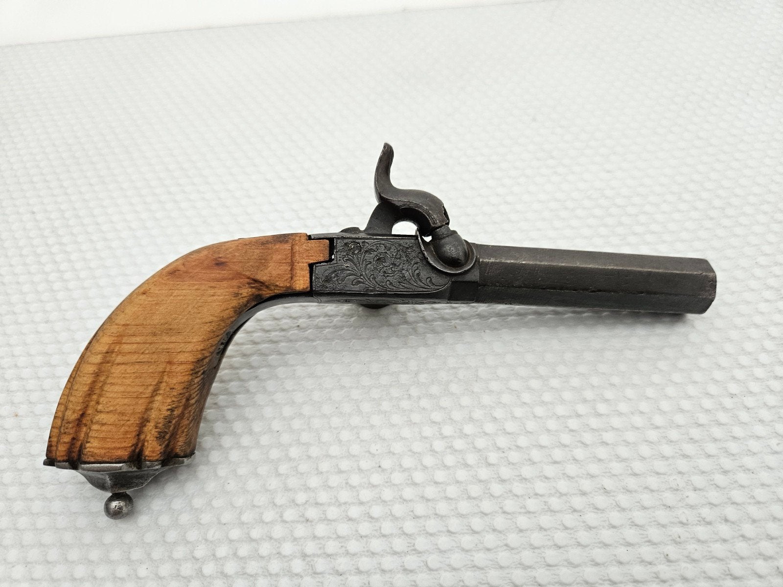 Percussie pistooltje 12 mm., Verzamelen, Verzenden, Landmacht