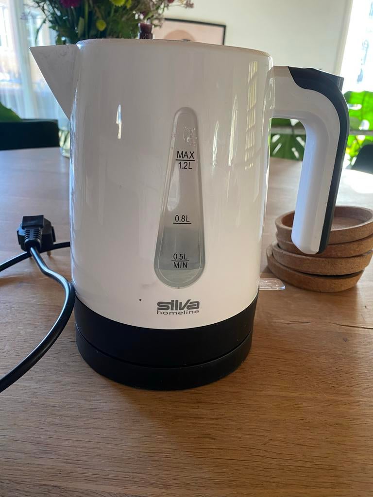Silva Homeline Waterkoker - Wit, 1.2L, 1 tot 2 liter, Ophalen, Gebruikt, Draadloos