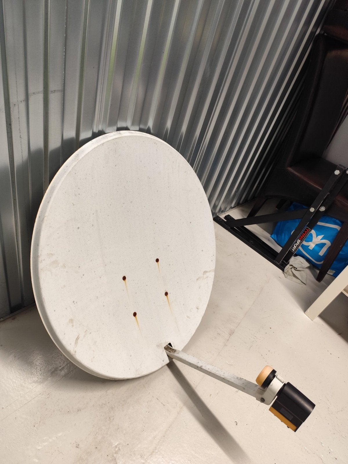 Satellietschotel met LNB - 80 cm diameter, Audio, Tv en Foto, Schotelantennes, Ophalen of Verzenden, Gebruikt, (Schotel)antenne