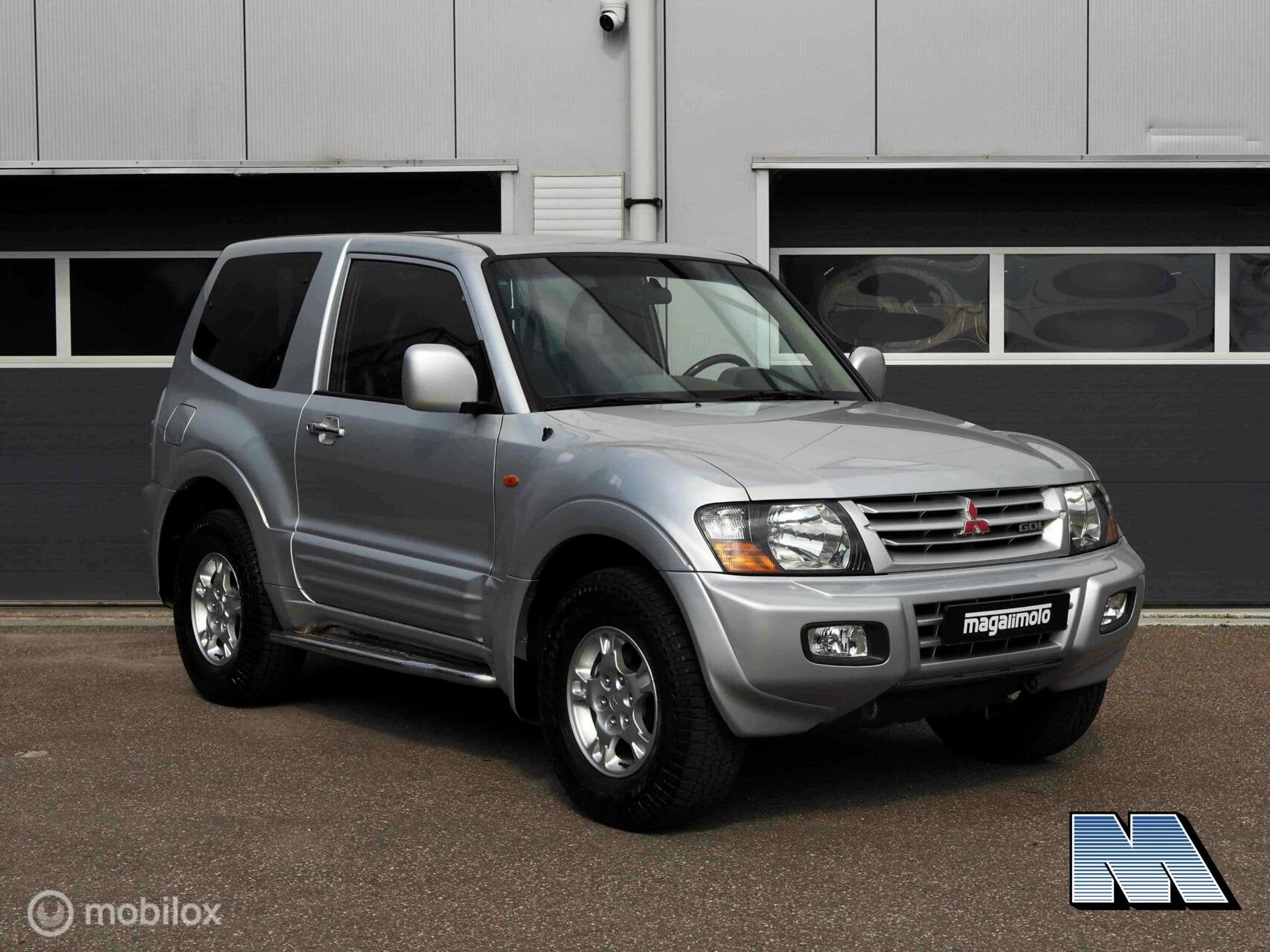 Mitsubishi Pajero V60 Shortbody 3.5 V6 l Lage KMs l 2e eig, Auto's, Mitsubishi, Automaat, Gebruikt, Zwart, 2800 kg