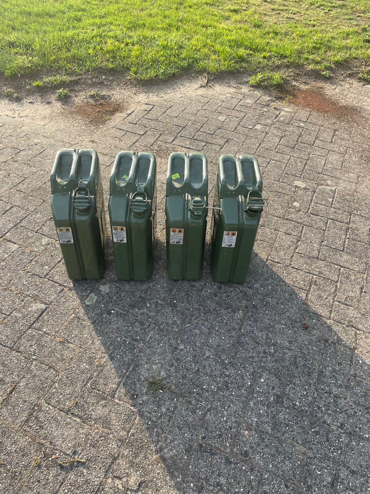 4 robuuste 20 liter jerrycans- Groen, Ophalen