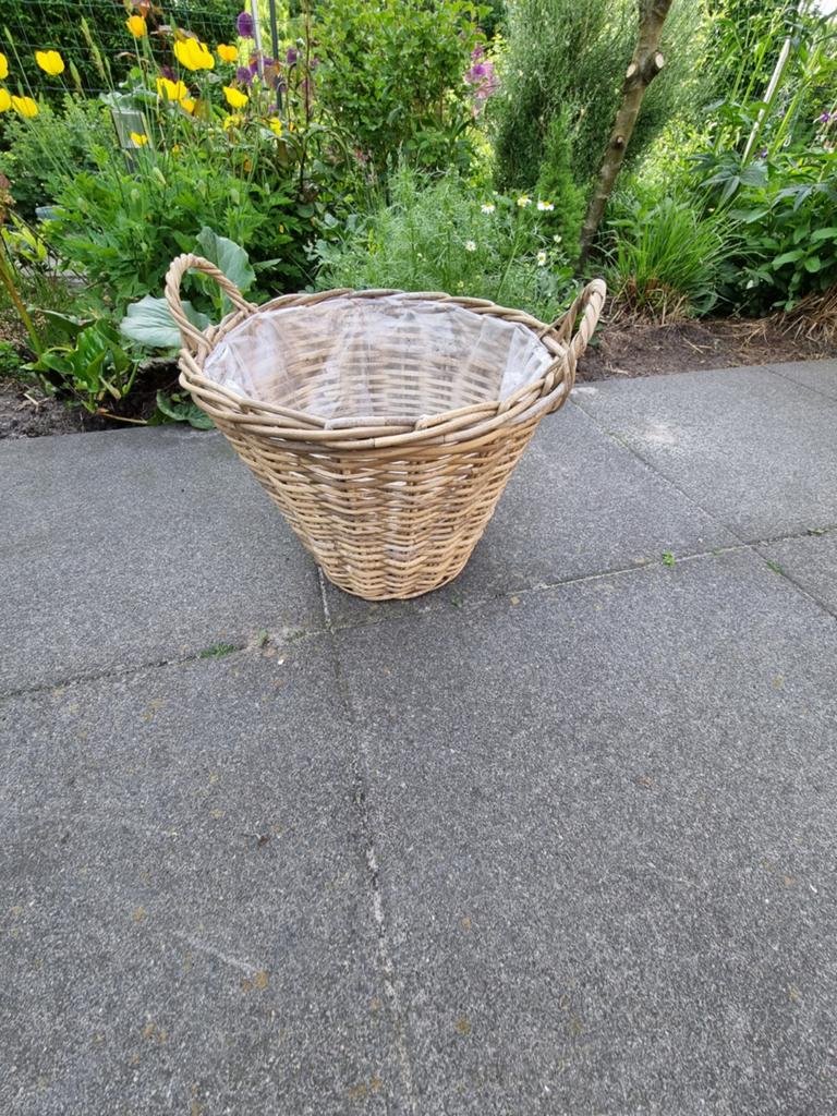 Grote rieten bloempot voor buiten met handvaten, Tuin en Terras, Bloempotten, Ophalen, Overige materialen, Gebruikt, 40 cm of meer